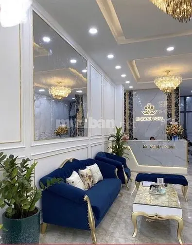 Bán Nhà Mặt Tiền Đường Trần Minh Quyền, Phường 10, Quận 10