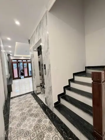 Bán Nhà Hồng Tiến Long Biên, Tặng Nội Thất Chất, Thang Máy, Gần Phố 56M2, 11.X Tỷ