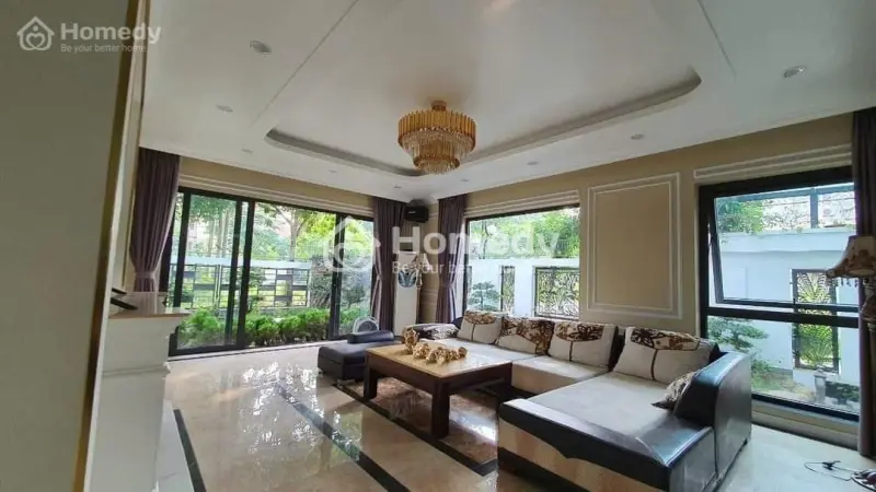 Bán Nhà Tây Hồ-750M2- Mặt Tiền 17M, 3 Ô Tô Tránh Nhau- Gần Hồ Tây, Gần Trục Đường Võ Chí Công