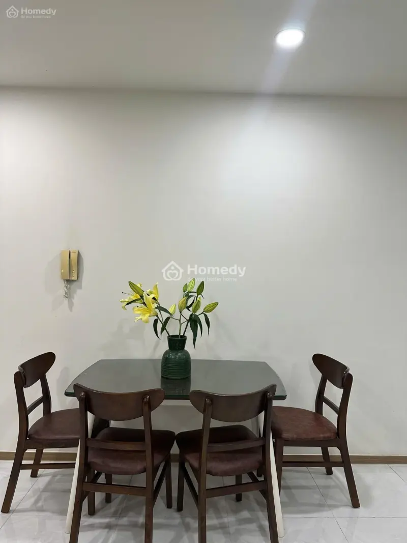 55 M², 1Pn 18 M², Bếp Mở, Ban Công View Skyline, Nội Thất Đầy Đủ, An Ninh 24/7 Lh Oanh 0938231***