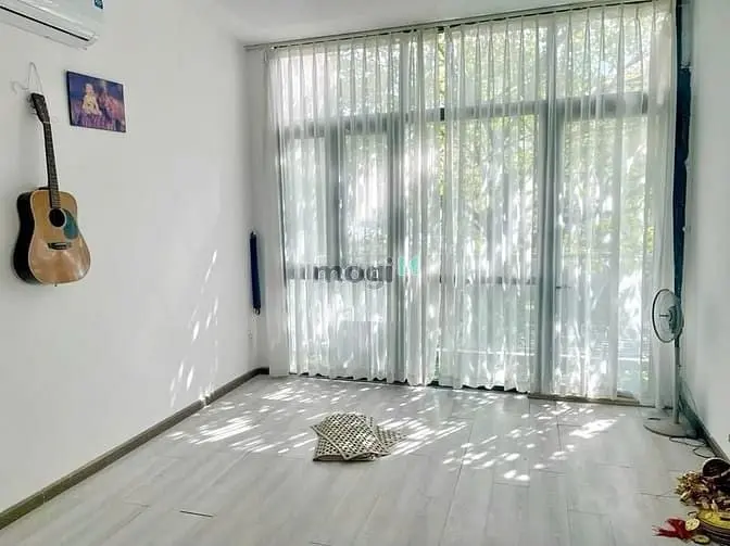Siêu Hot! Biệt Thự 2 Lầu Mặt Tiền Hẻm Xe Hơi Nguyễn Thị Thập, Quận 7
