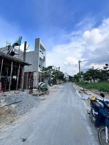 Đất Chính Chủ. Shr. Thạnh Xuân 43. Dt: 4 X 21M2. Giá: 4.1 Tỷ