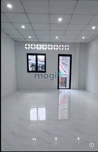 Bán Nhà Cách Mạng Tháng 8 Quận 10, 4.2X8M 35M2 Chỉ Nhỉnh 5 Tỷ