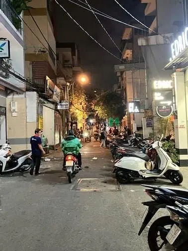 Bán Nhà Góc 2 Mặt Hxh Trường Sa Quận 3, 80M2, Hầm+4 Lầu Chỉ 25 Tỷ