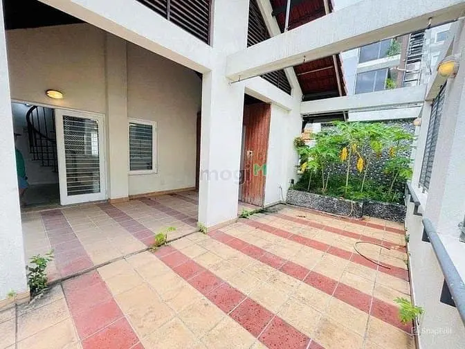 Vip-Biệt Thự Cao Thắng- 15M X 18M- 3 Tầng, Sân Vườn- Phường 05, Quận 3