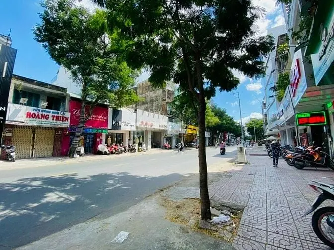 Cần Bán Căn Nhà Mặt Tiền Kinh Doanh Lê Văn Sỹ, Giá 320 Triệu/M2.