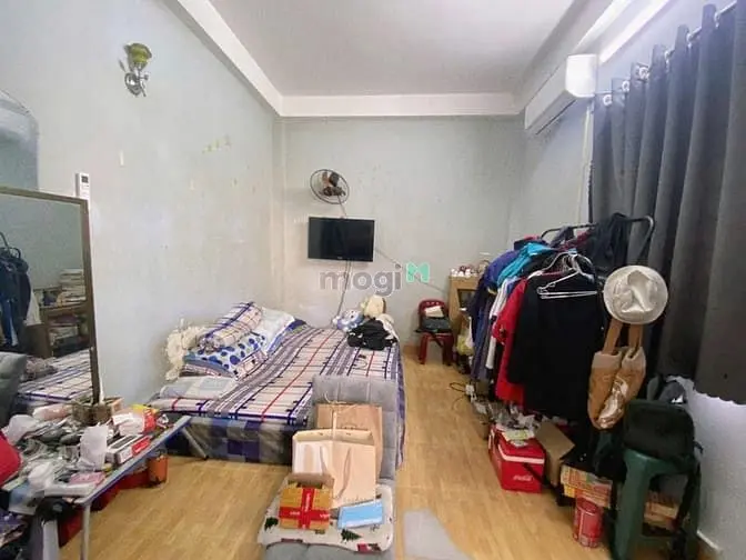 Bán Nhà Hxh 8M Khu Ốc Đào Nguyễn Trãi Quận 1, 45M2 5 Tầng Chỉ 12.6 Tỷ