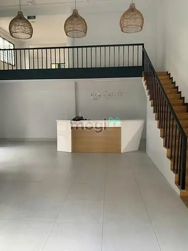 Cho Thuê Mặt Bằng Góc 2 Mặt Tiền Nguyễn Văn Nguyễn, Quận 1