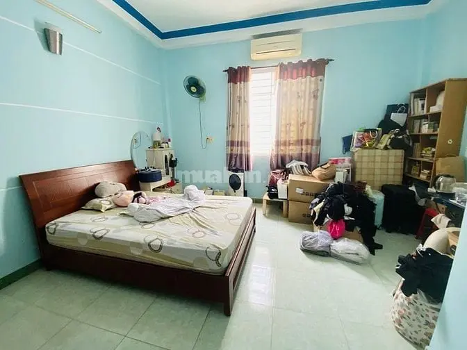 Bán Gấp Nhà Hẽm Huỳnh Tấn Phát, Quận 7 - Vị Trí Vàng,5X19- 8 Ty5
