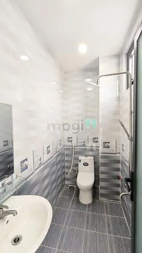 Nhà Mới Xây - Trung Tâm Thủ Dầu Một - Giá Hữu Nghị