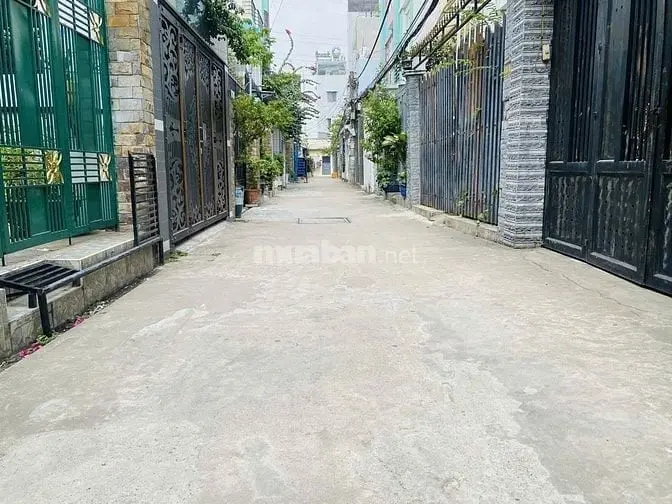 Bán Gấp Nhà Hẽm Huỳnh Tấn Phát, Quận 7 - Vị Trí Vàng,5X19- 8 Ty5