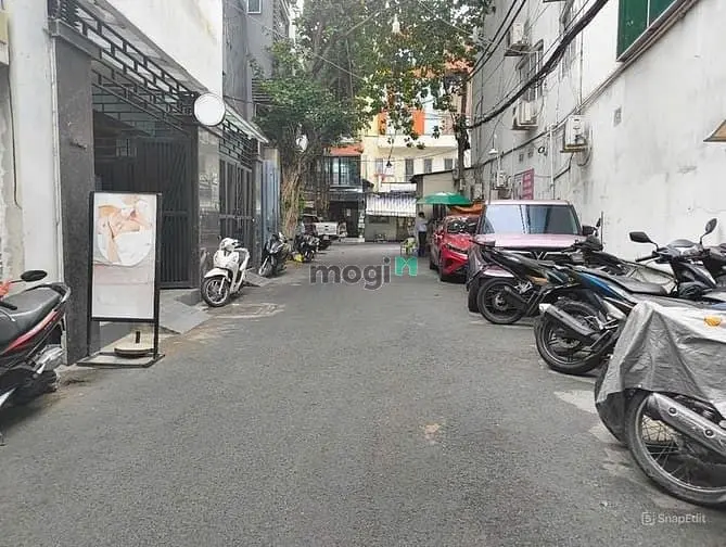 Vip - Biệt Thự Gần Vòng Xoay Dân Chủ- 15X23M- 2 Tầng, Sân Vườn- Quận 3