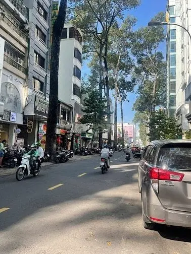 Khách Sạn Hầm 12 Tầng 44 Phòng,Bùi Thị Xuân, P Bến Thành Q1, 115 Tỷ Tl