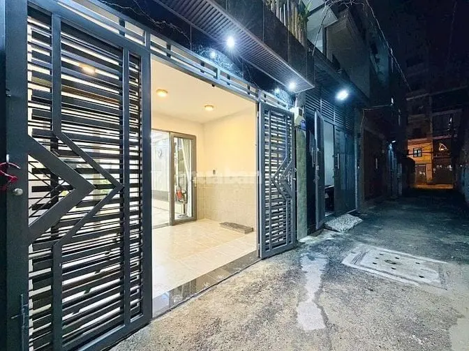⭐️Nhà Tuyệt Đẹp Dt:4X15M Cao Cấp Hẻm Xe Hơi Dương Quảng Hàm, P6.
