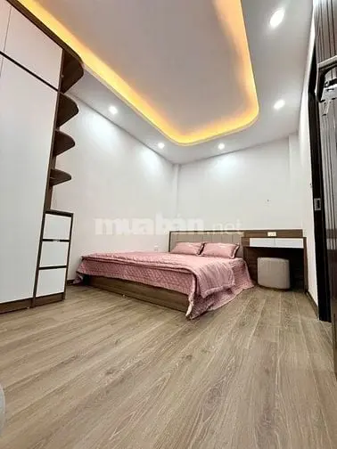 Bán Nhà Hoài Đức - Di Trạch: 5 Tầng, Lô Góc, Dt 36M2, Full Nội Thất