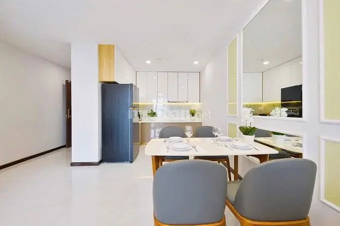Bán Gấp Ch 60M2/2 Tỷ4 ,Full Nt, Dọn Ở ,Vay 80%.View Mt Phạm Văn Đồng .