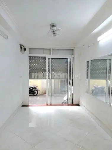 Cho Thuê Cửa Hàng - Số 47 Ngõ Thịnh Quang, Diện Tích 20 M2