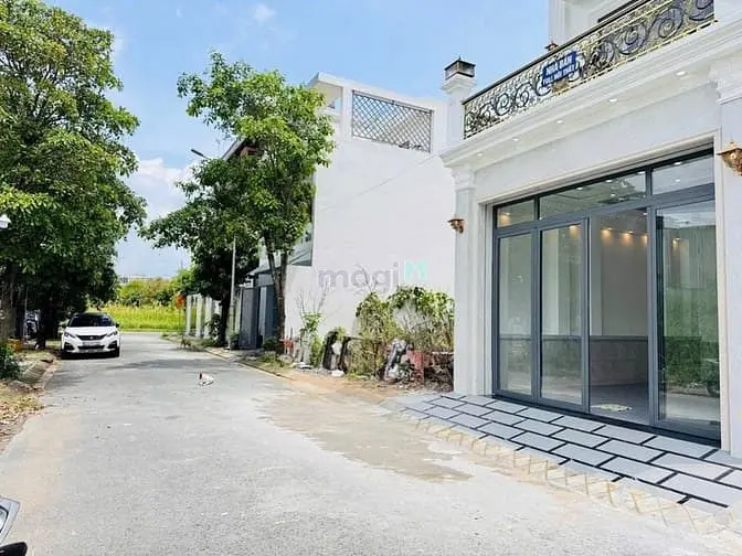 Nhà Phố Kdc Anh Tuấn Green Riverside -Có Thang Máy -Bảo Vệ - Công Viên