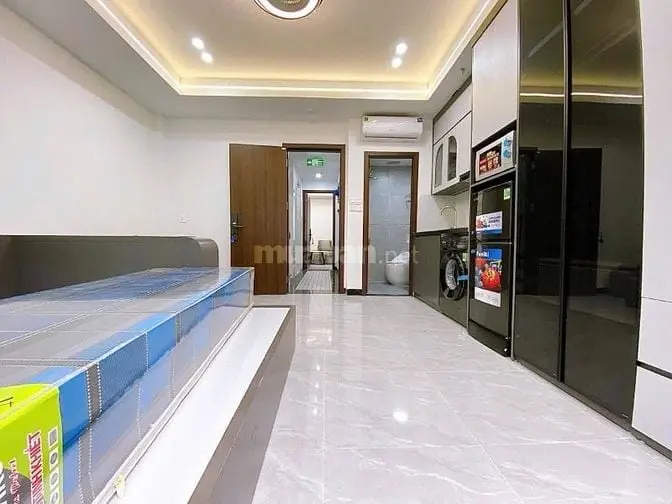 Nhà Đẹp Dòng Tiền Hoàng Mai 50M, 7 Tầng, Mt 4.3 M, Giá 15 Tỷ.