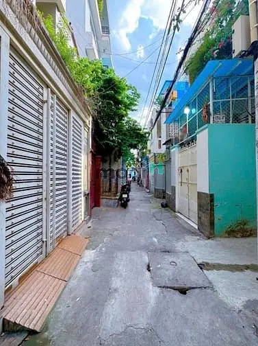 Nhà Đẹp 5 Tầng - Hxh Bên Cạnh Thông Ra Nguyễn Văn Trỗi Tiện Đi Sân Bay