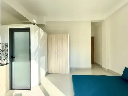 Phòng Thoáng Mát Ngay Cmt8 Gần Cv Lê Thị Riêng