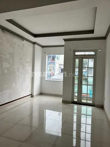 Cho Thuê Nhà Mặt Tiền Đường Lạc Long Quân, Quận Tân Bình, 4X15M, 3 Tấm