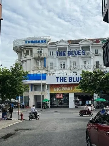 Bán Nhà Căn Góc Phan Văn Trị - Emark. Trệt 4L. Giá 11,6Tỷ