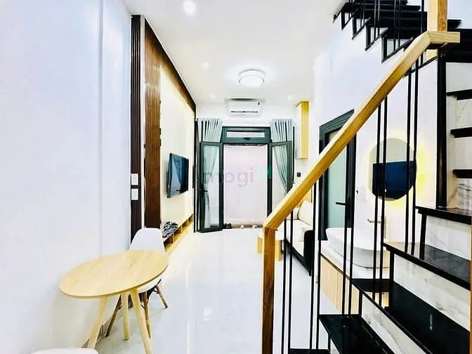 ♻️ Nhà Hẻm Trần Hưng Đạo Quận 1 🌱 Giá 1 Tỷ 405 - Diện Tích : 18M2