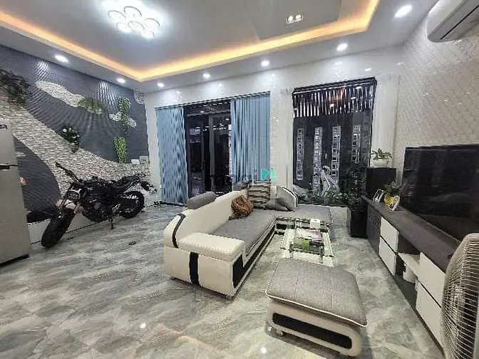 Bán Nhà Ngay Sân Golf Tân Sơn 70 M2 3Pn 5,9999 Tỷ