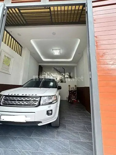 Bán Nhà 3 Tầng, Đường Ô Tô, Đường 827, Phú Hữu, Tp Hcm,