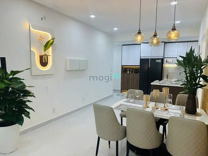 Bán Căn Hộ Có Sân Vườn Sky Garden 2 - Phú Mỹ Hưng- Quận 7. Dt : 114M