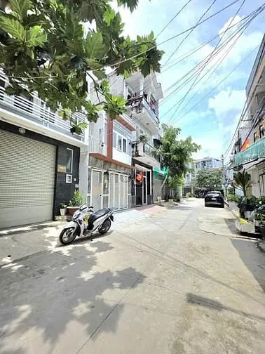 Bán Nhà Xe Hơi Vào Tận Nơi – Đường Trước Nhà 8M – Huỳnh Tấn Phát Nhà
