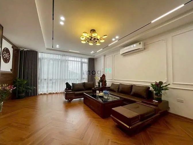 Nhà Phố Ngọc Lâm 35M2- 6T, Thang Máy, Nội Thất, Gần Cầu Chương Dương