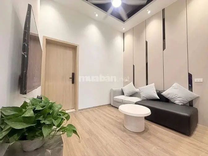 Bán Gấp Nhà Tập Thể Tầng Thấp Đường Nguyễn Trãi- 17/50M2- 2.66 Tỷ