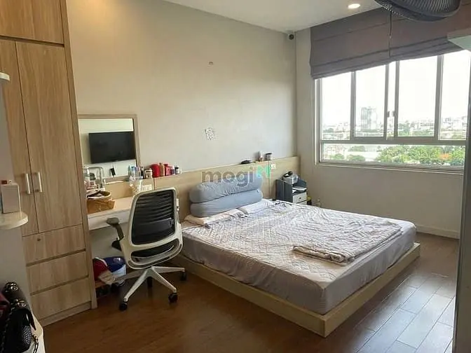 Central Plaza, P3, Tb: 2P Ngủ, 2Wc, 12,5Tr/Th, Nội Thất. Nhà Mới Sơn.