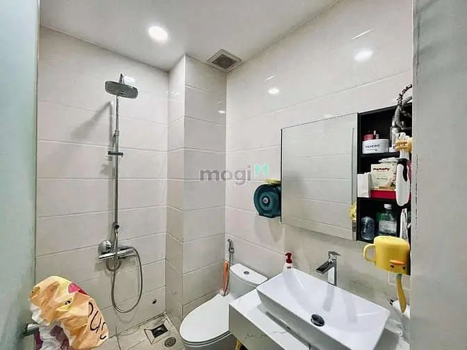 Hiếm! Bán Nhà Hxh 7M Trần Tuấn Khải Quận 5, 73M2 Kc: Hầm+5 Lầu Chỉ 16T