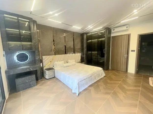 Tuyệt Phẩm. Bán Nhà Lâm Hạ Bồ Đề, Ga Ra Ô Tô Camry, Thang Máy, Tặng Nội Thất Tiền Tỉ, Giá Mềm