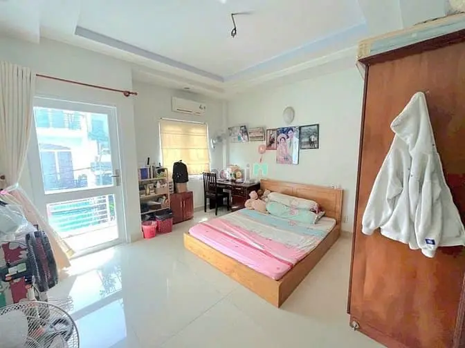 Bán Nhà Xe Hơi Vào Tận Nơi – Đường Trước Nhà 8M – Huỳnh Tấn Phát Nhà