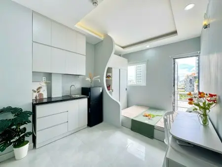 Cho Thuê Phòng Trọ Cửa Sổ Ban Công Cực Thoáng Cách Cầu Nguyễn Văn Cừ 200M Quận 1 Có Thể Ở Luôn