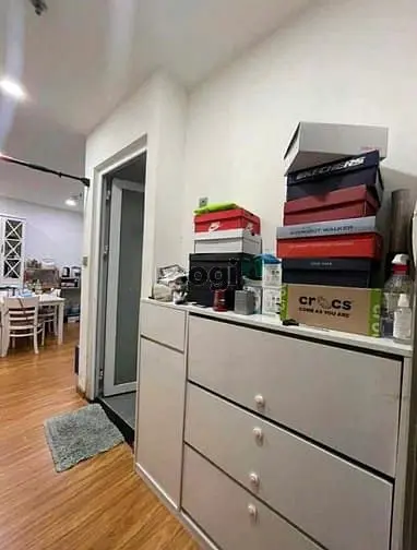 Chung Cư Đặng Văn Ngữ, Pn :Căn Góc, 77M2, 2P Ngủ, Nội Thất,12Tr.