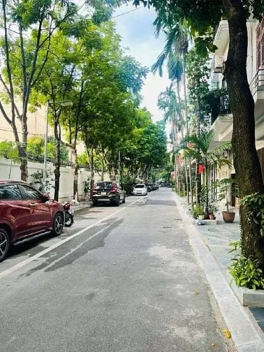 Bán Siêu Phẩm Phân Lô Vip — Phạm Tuấn Tài — Vỉa Hè, Ôtô Tránh