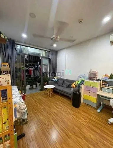 Chung Cư Đặng Văn Ngữ, Pn :Căn Góc, 77M2, 2P Ngủ, Nội Thất,12Tr.