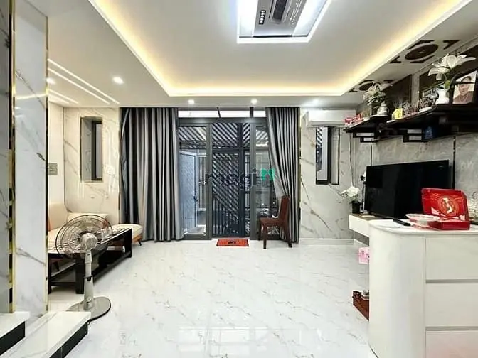 Gần Mặt Tiền Khu Phan Xích Long - Hẻm 3M - 5 Tầng Btct Nở Hậu - Mới Đẹ