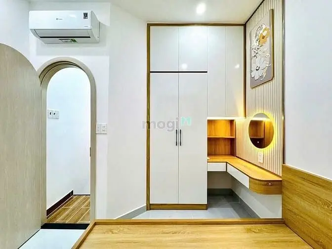 2 Tỷ 335 Nhà Đẹp & Mới Trần Hưng Đạo Q1 Đẹp Full Nt - Sd ~40M2. 2Pn