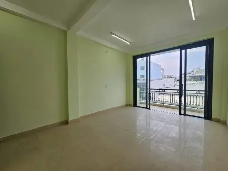 Phòng Trọ Ban Công Giá Siêu Rẻ Rộng 30M2 Ngay Tân Hoà Đông - Bà Hom