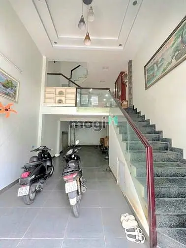 Bán Nhà Xe Hơi Vào Tận Nơi – Đường Trước Nhà 8M – Huỳnh Tấn Phát Nhà