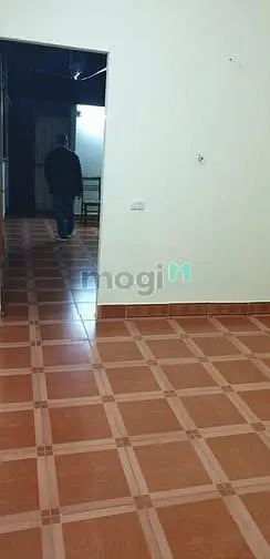 Cho Thuê Nhà Ngõ 68 Nam Đồng 86M X 3 Tầng Giá 12Tr/Th
