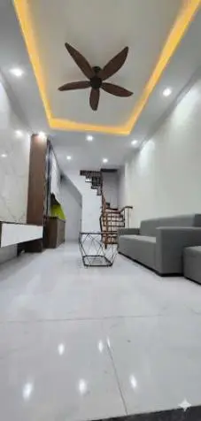 Ngõ Thông Phong - Lõi Đống Đa - 6.25 Tỷ - Nhà Đẹp 5 Tầng Ở Luôn - 3 Ngủ 4 Wc - Ngõ Rộng Gần Phố