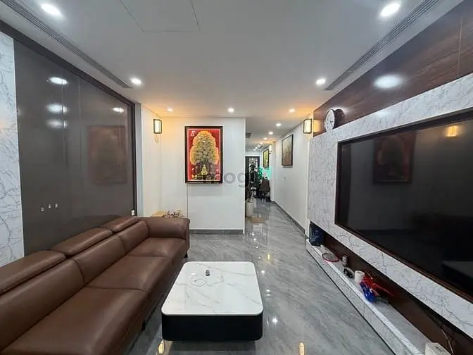 Nhà Đẹp P. Nguyễn Văn Linh, 65M2- 6T, Gara Ô Tô, Thang Máy, Ngõ Rộng