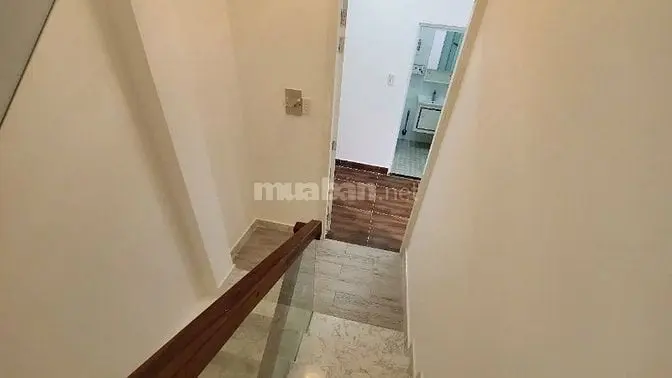 Cần Bán Gấp Căn Nhà Hẻm Hoàng Sa, Tân Định, Quận 1, Chỉ 5,5 Tỷ